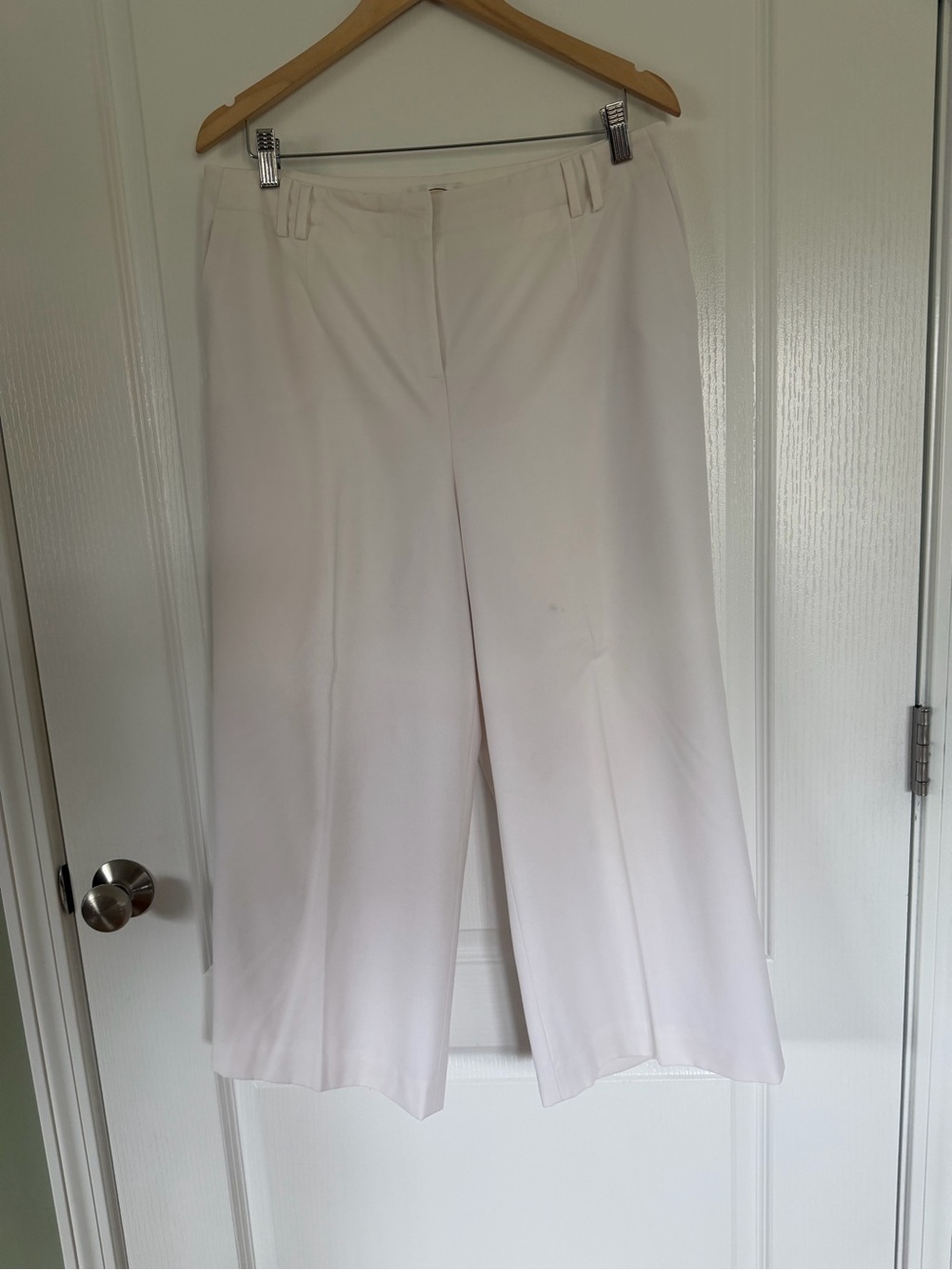 Talbots Women's White Crop Pants, sz 14